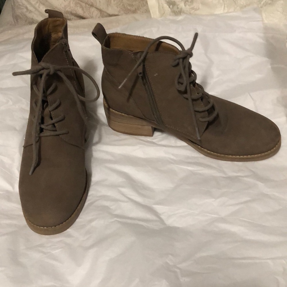 Lucky Brand booties